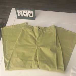 Women’s Olive Green Jeans